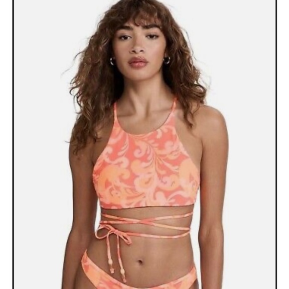 Maaji Swirl Tulip Bikini Top XL - Picture 9 of 9